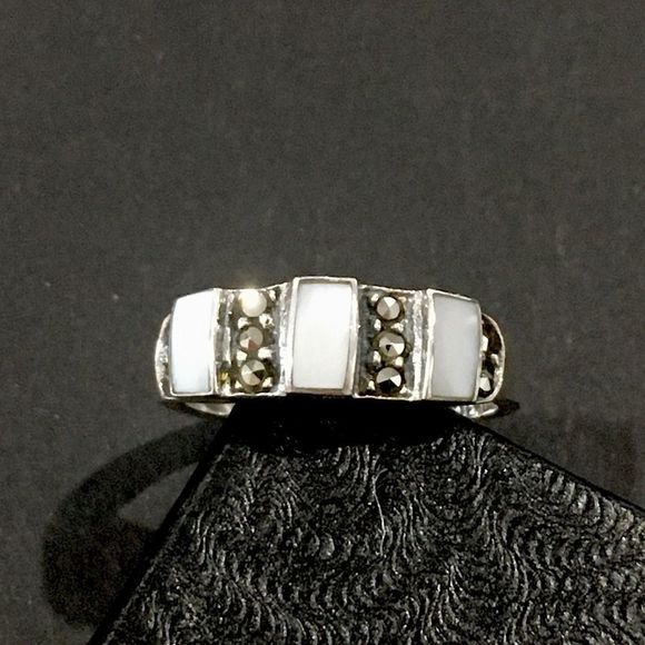 JUDITH JACK Sterling Silver MOP Marcasite Ring - Picture 2 of 8